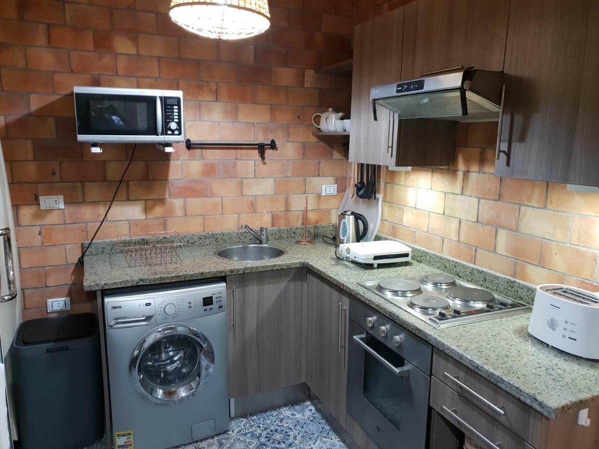 One Bedroom Chalet Managed By Lilly Apartments Gurdaka Kültér fotó