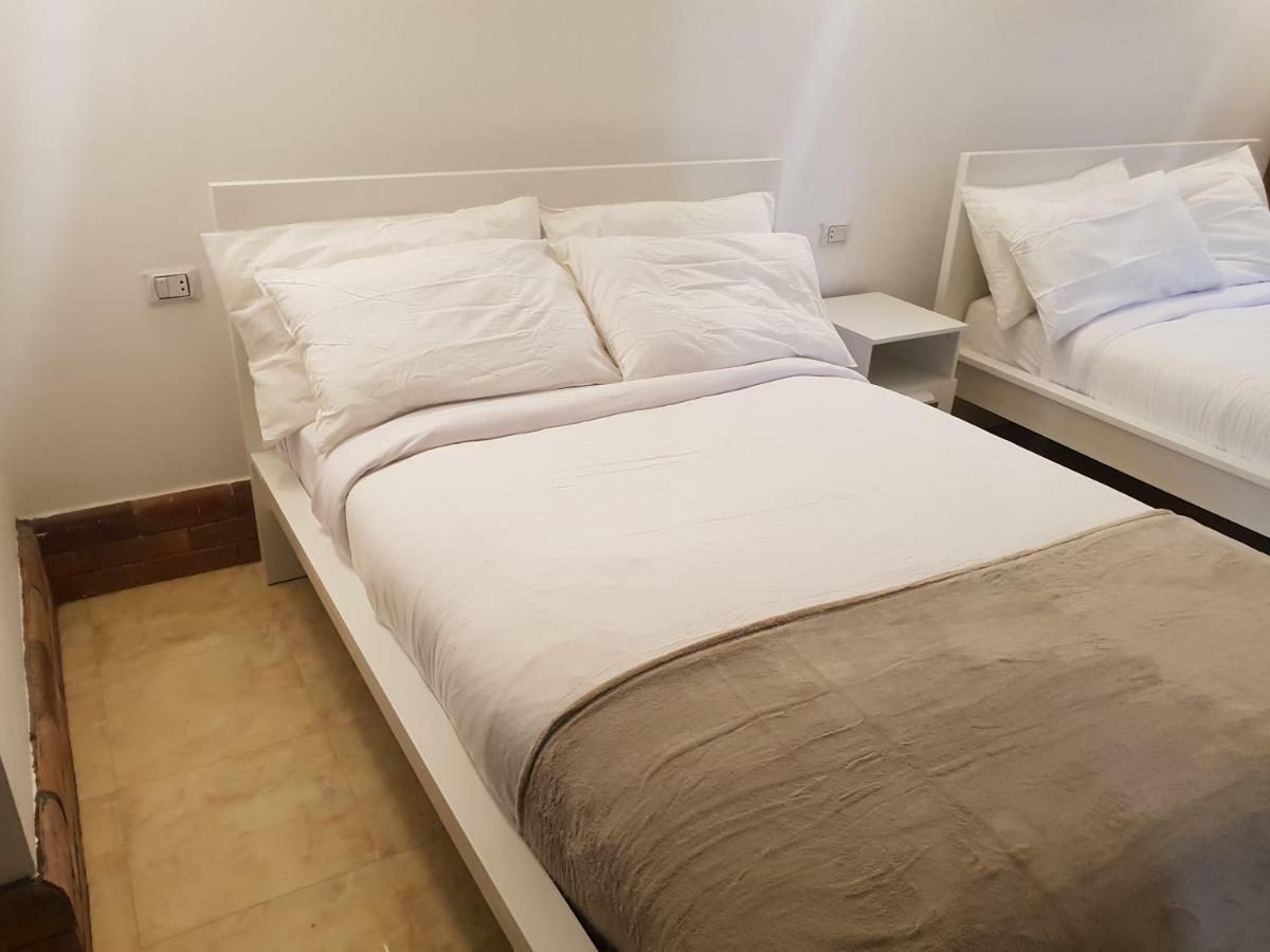 One Bedroom Chalet Managed By Lilly Apartments Gurdaka Kültér fotó